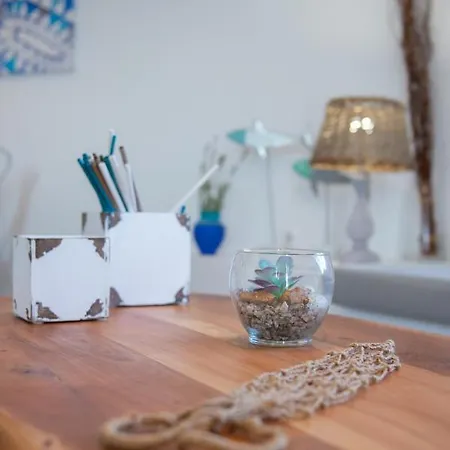 Dom wakacyjny Grey House *