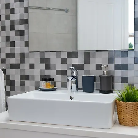 Dom wakacyjny Grey House *