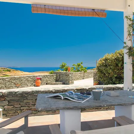 Dom wakacyjny Grey House *