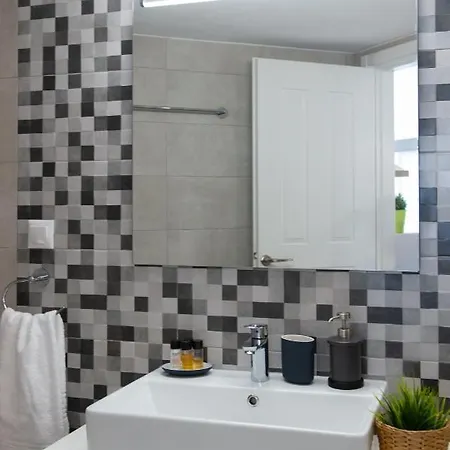 Grey House Ferienhaus *