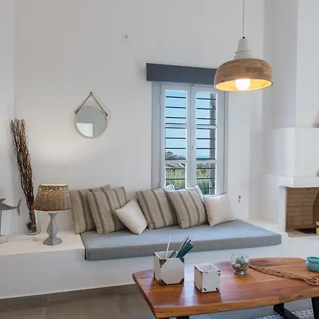 Semesterbostad Grey House