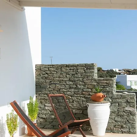 Grey House Ferienhaus Exámbela