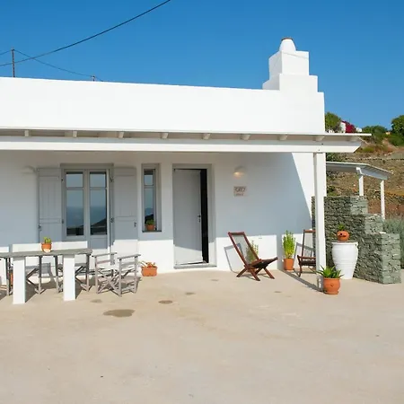 בית נופש Grey House *
