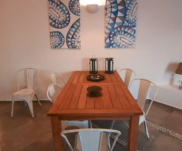 Grey House * Exámbela